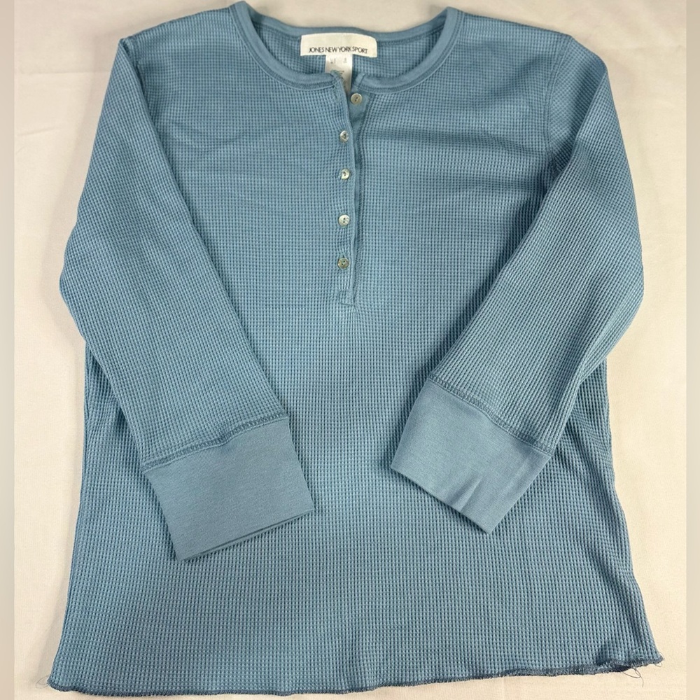 Women’s Y2K Jones New York Waffle Knit Cropped Henley | 17.99